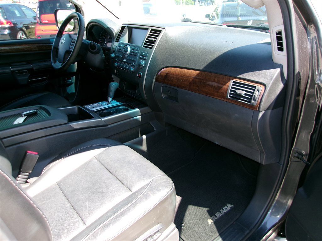 Used 2011 Nissan Armada SL w/ DVD FES Pkg RWD image 20