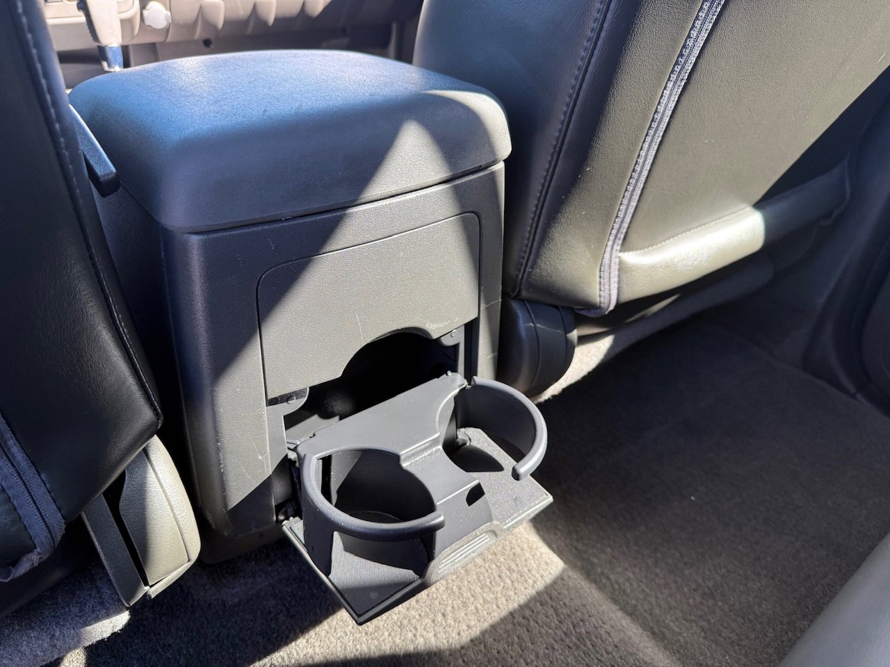 Used 2015 Nissan Frontier PRO-4X image 39