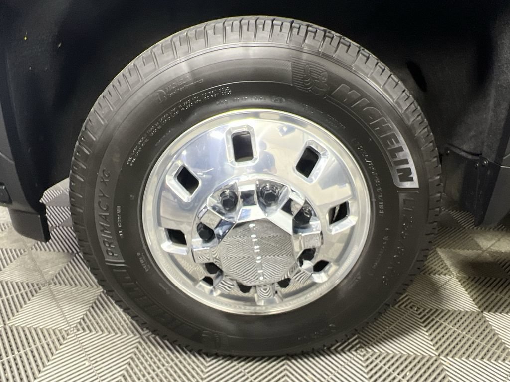 Certified 2025 GMC Sierra 3500 Denali Ultimate AWD/4WD image 33