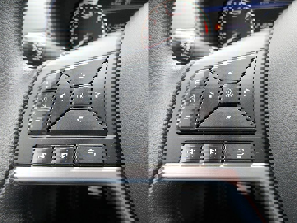 Used 2025 Nissan Altima 2.5 SV image 22