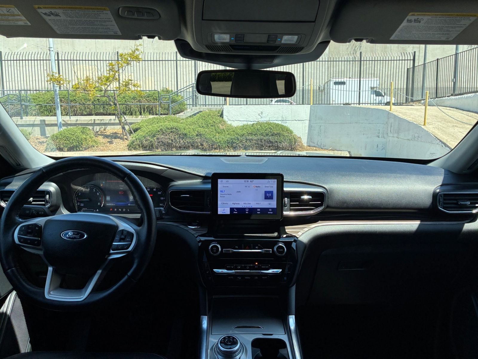 Used 2023 Ford Explorer Limited image 37