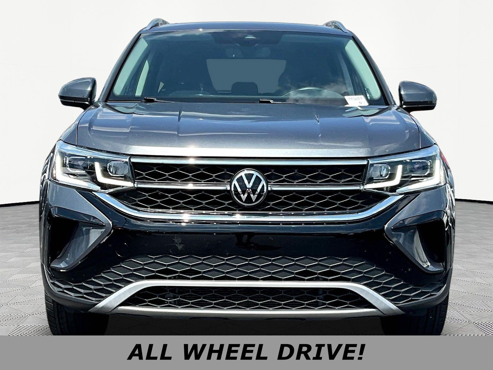 Used 2023 Volkswagen Taos SEL AWD/4WD image 2