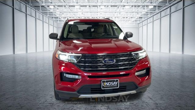 Used 2022 Ford Explorer XLT w/ Equipment Group 202A image 4
