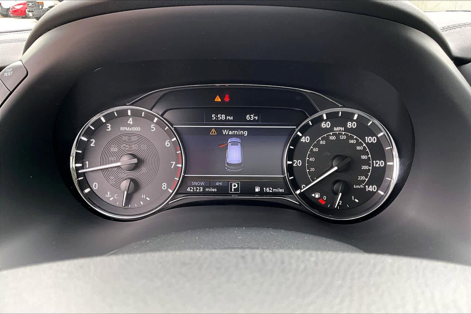 Used 2023 INFINITI QX80 Luxe w/ All-Season Package AWD/4WD image 26
