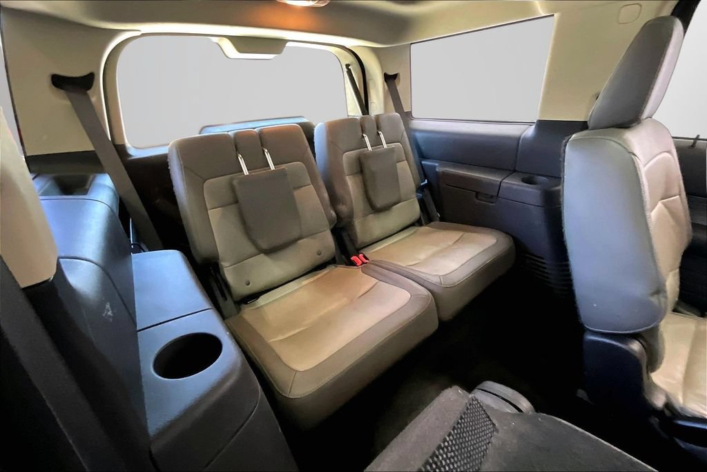 Used 2016 Ford Flex SEL w/ Equipment Group 202A AWD/4WD image 25