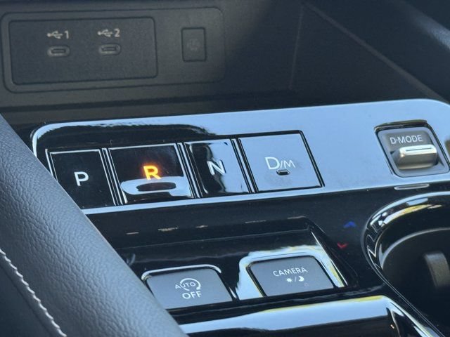 Used 2025 Nissan Murano SV AWD/4WD image 11
