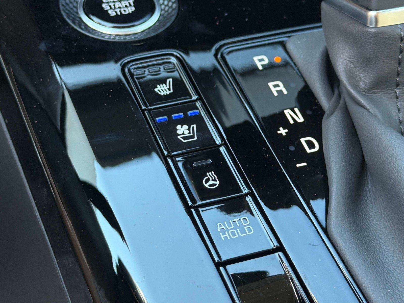 New 2026 Kia Niro FWD image 25