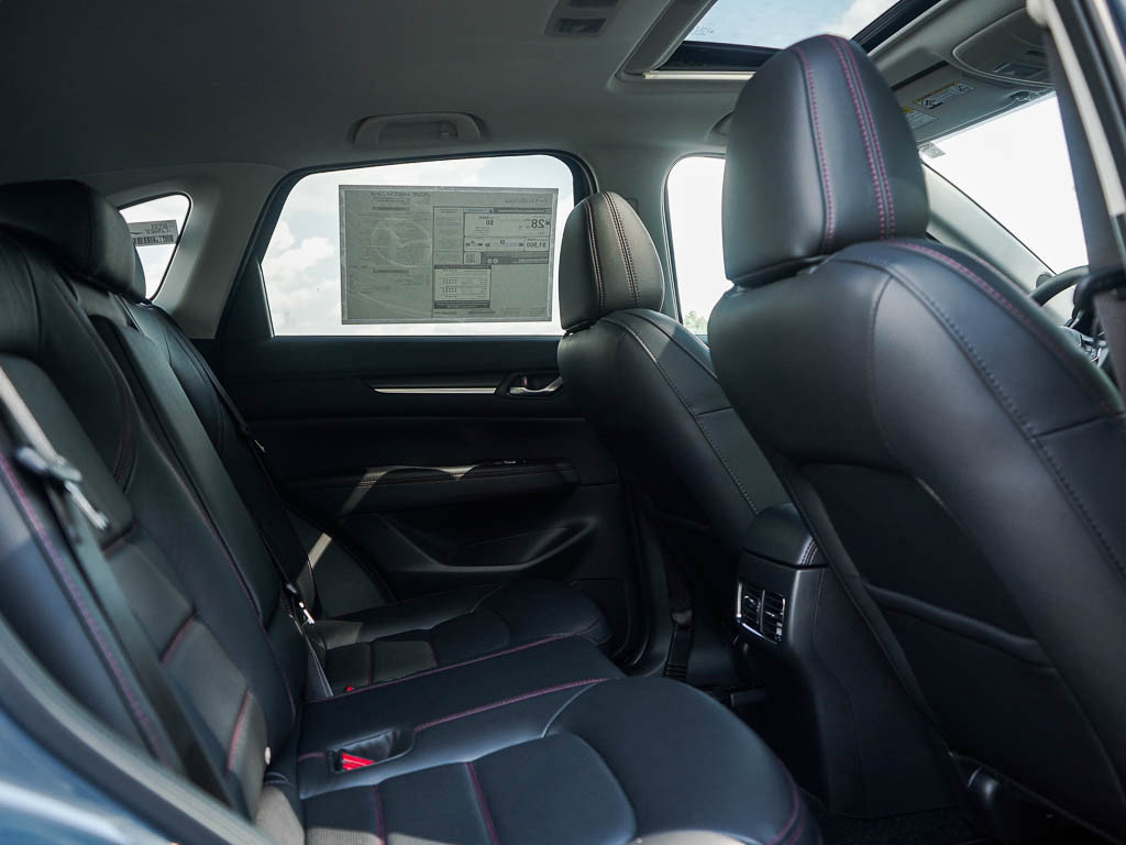 New 2025 MAZDA CX-5 Carbon Edition image 13
