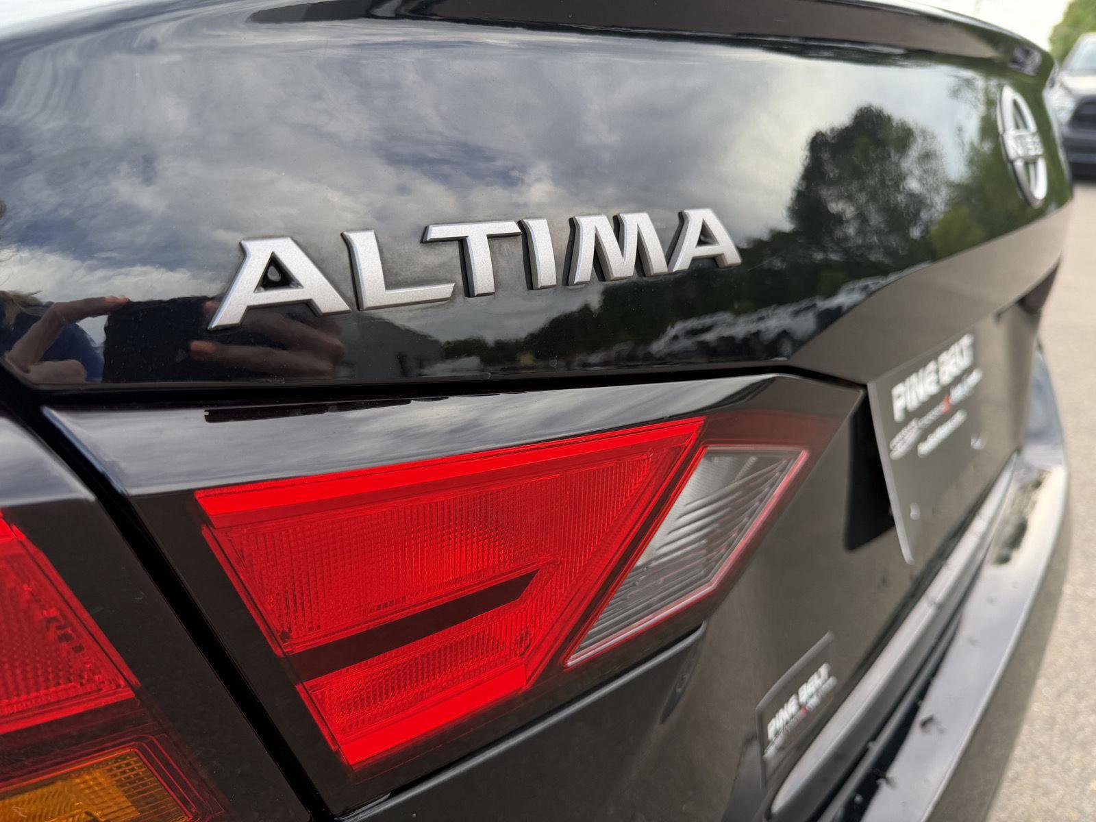 Used 2023 Nissan Altima 2.5 SV image 25