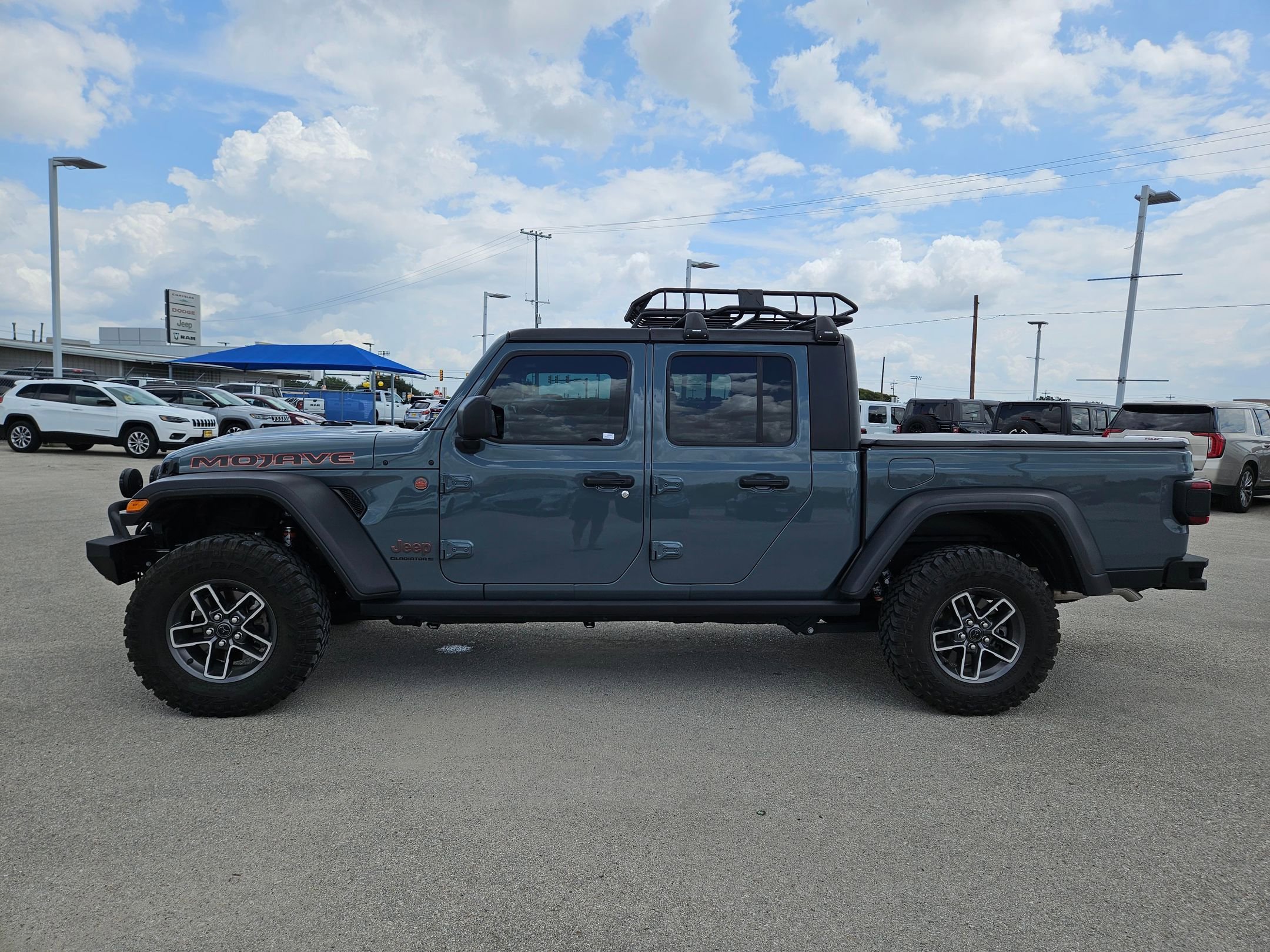 Certified 2024 Jeep Gladiator Mojave w/ Technology Group image 6