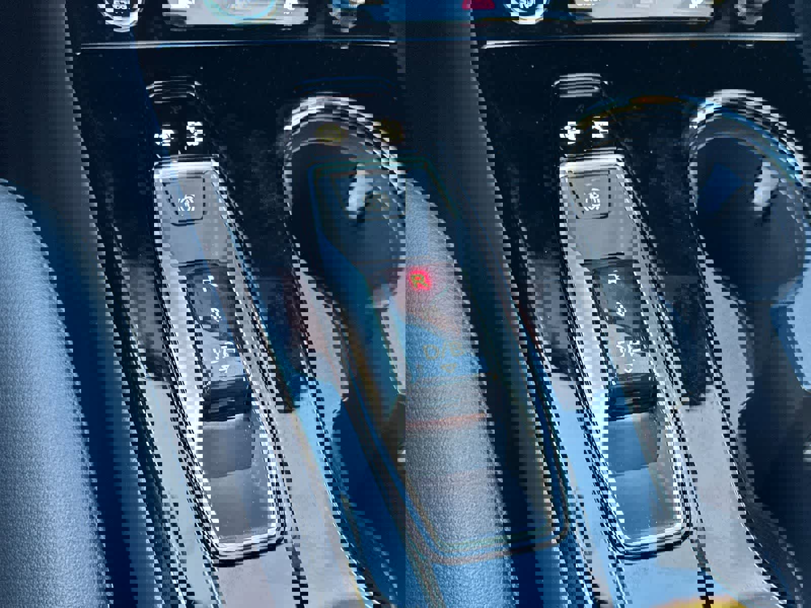 Used 2025 Audi Q6 e-tron Premium w/ Convenience Package image 23