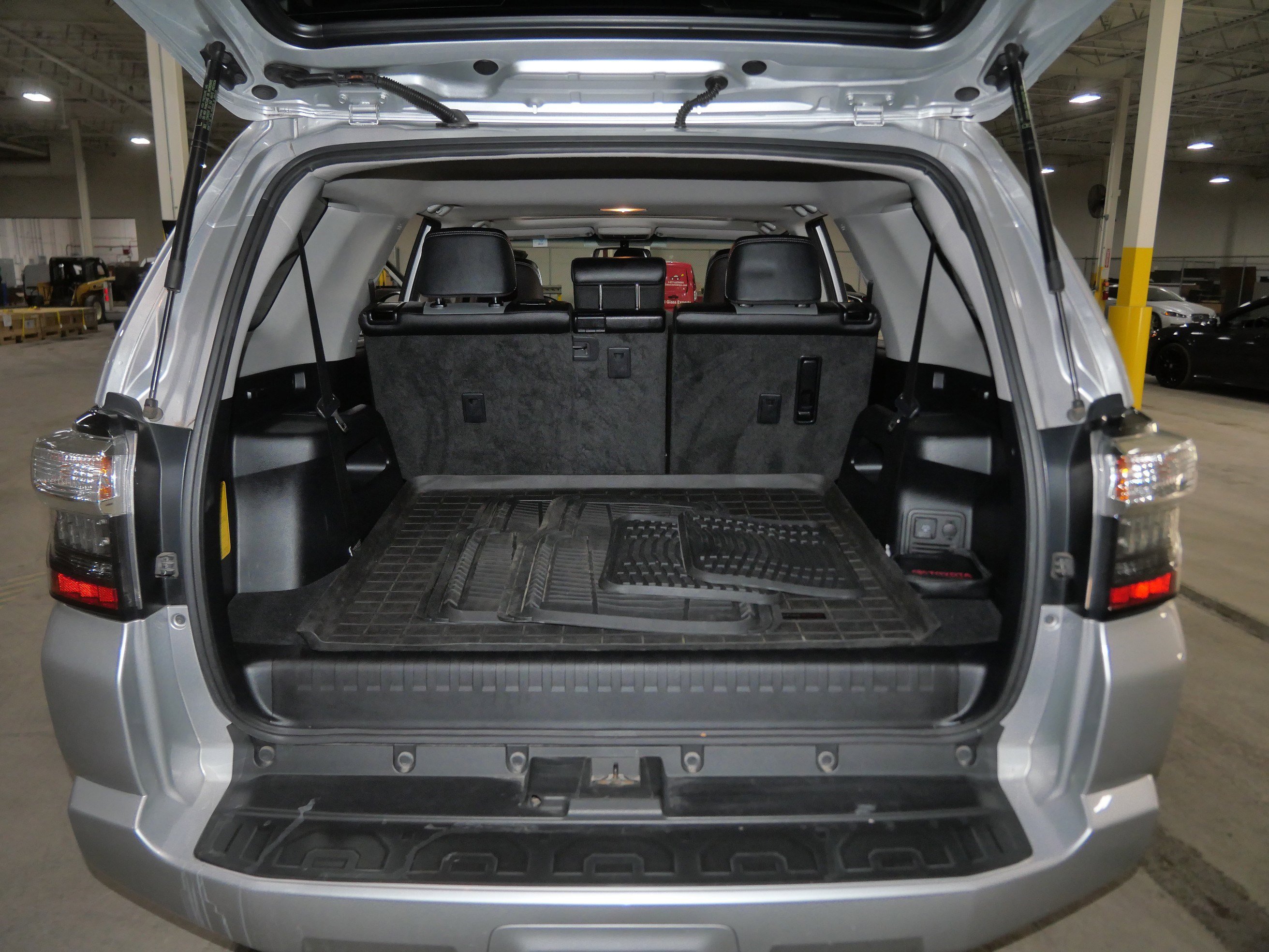 Used 2018 Toyota 4Runner SR5 Premium image 19