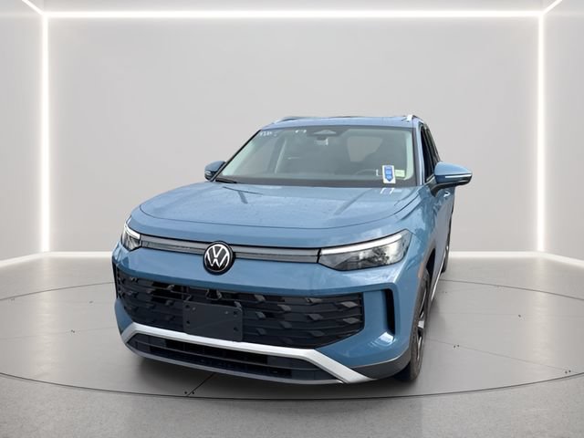 Used 2026 Volkswagen Tiguan SE AWD/4WD image 25