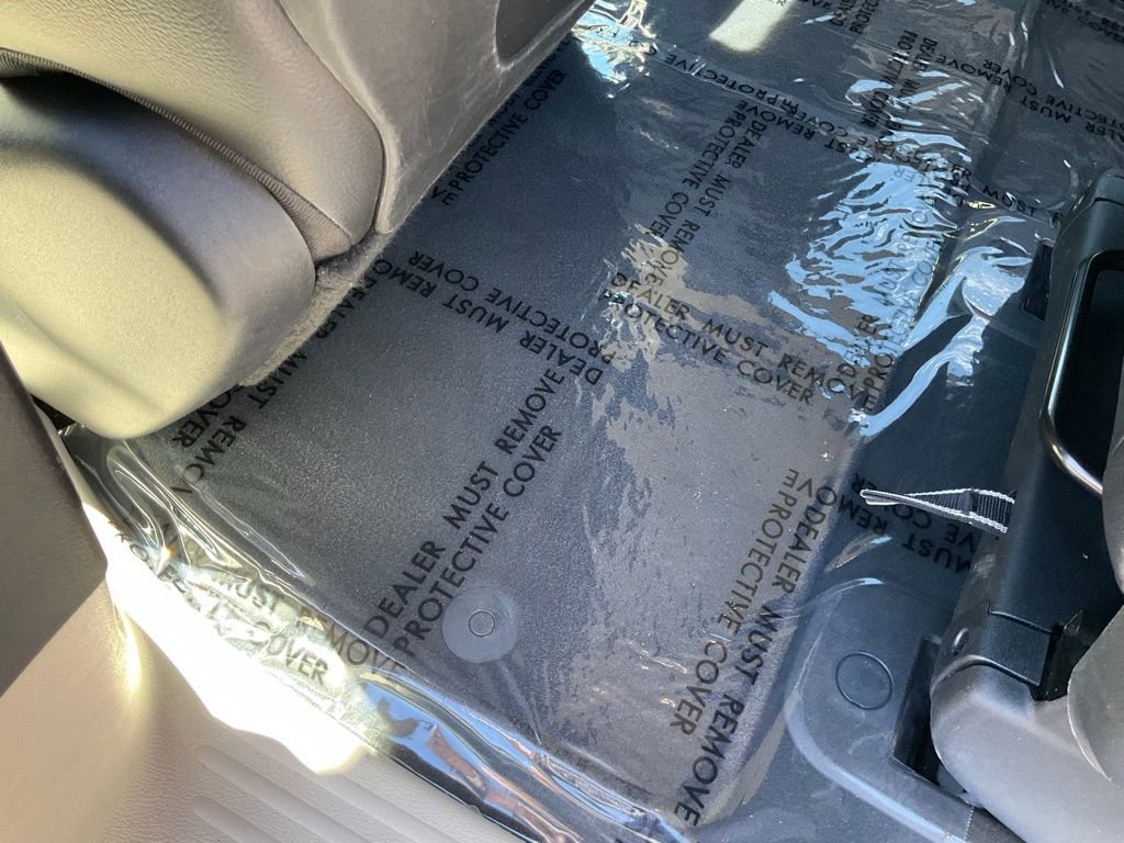 Used 2022 Chrysler Pacifica Touring-L w/ Uconnect Theater Family Group image 28