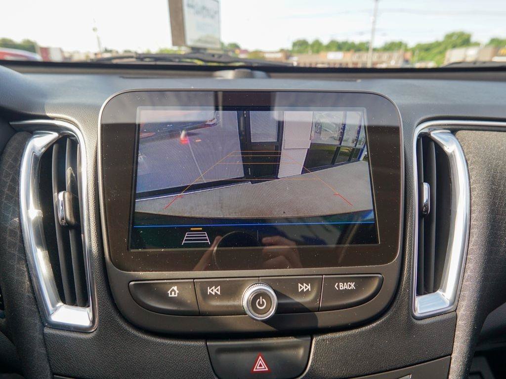 Used 2019 Chevrolet Malibu LT FWD image 22