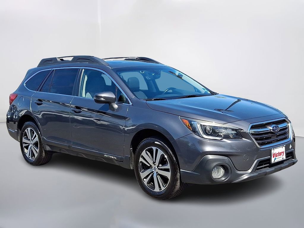 Used 2018 Subaru Outback 2.5i Limited AWD/4WD image 1