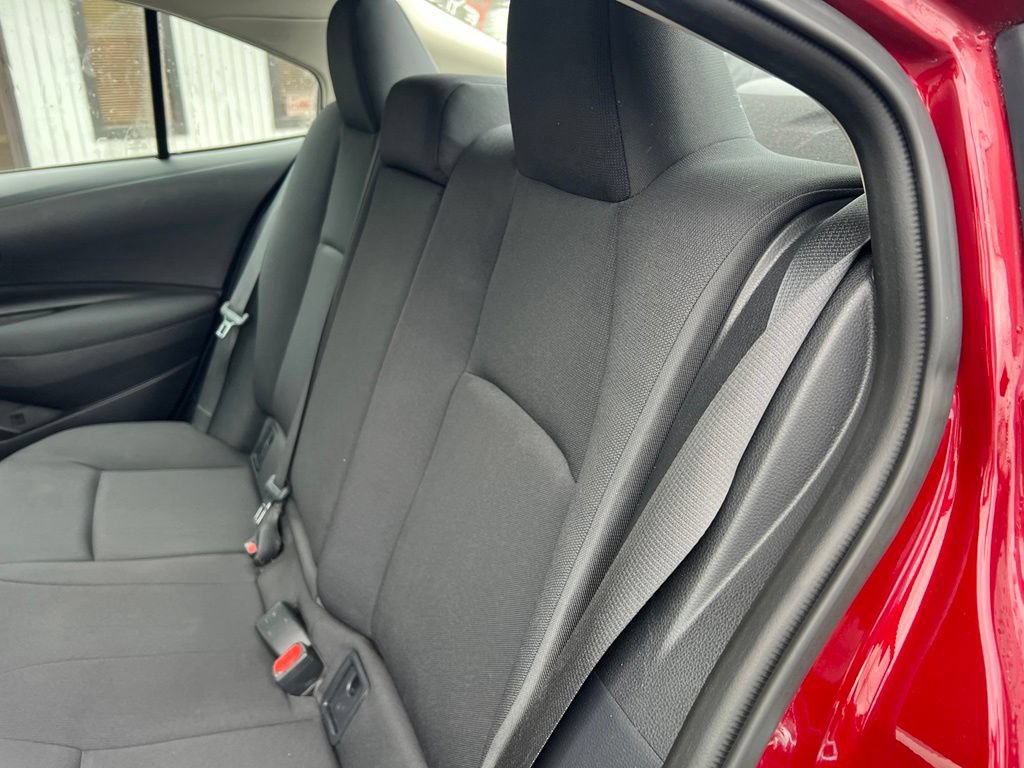 Used 2025 Toyota Corolla LE FWD image 16
