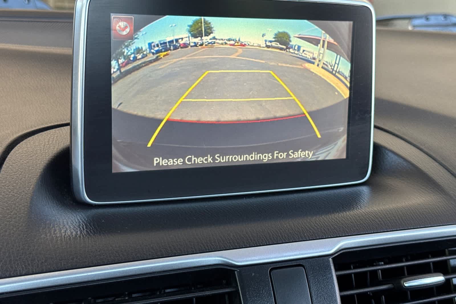 Used 2016 MAZDA MAZDA3 i Sport FWD image 19