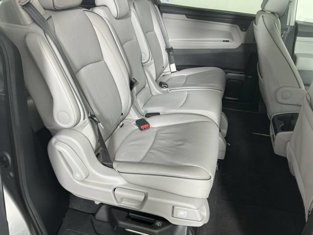 Used 2022 Honda Odyssey Elite image 12