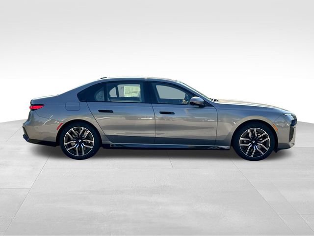 New 2025 BMW 760i xDrive image 2