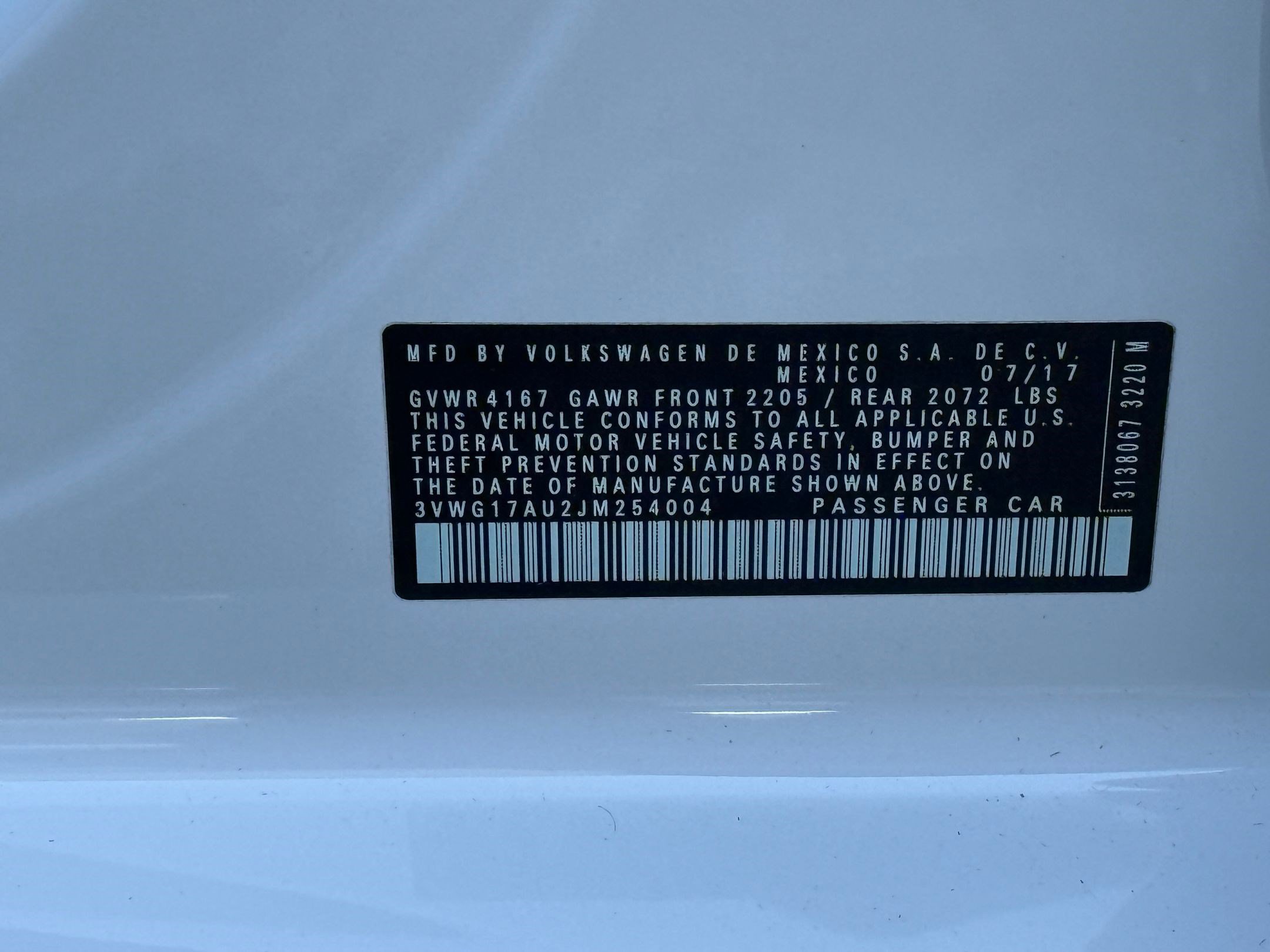 Used 2018 Volkswagen Golf S image 18