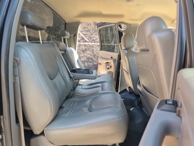 Used 2007 GMC Sierra 2500 SLT w/ Onstar Plus Package AWD/4WD image 17