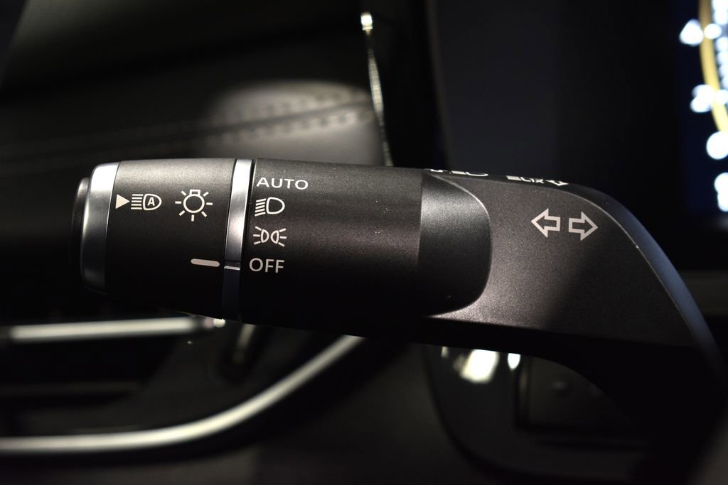 New 2026 INFINITI QX60 Luxe w/ Family Package image 17