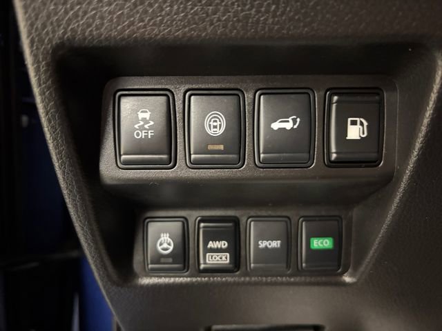 Used 2018 Nissan Rogue SL image 22