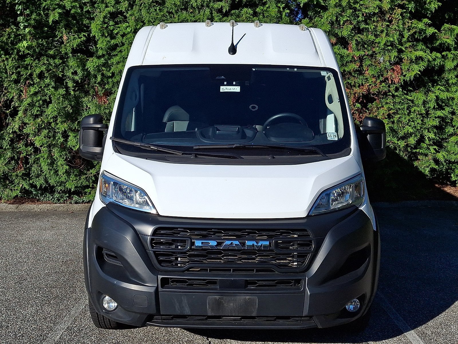 Used 2025 RAM ProMaster 2500 w/ Convenience Group FWD image 2