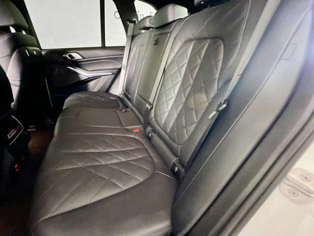 Used 2024 BMW X5 xDrive40i AWD/4WD image 33