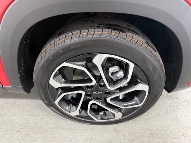 New 2026 Chevrolet Trax RS w/ Sunroof Package image 4