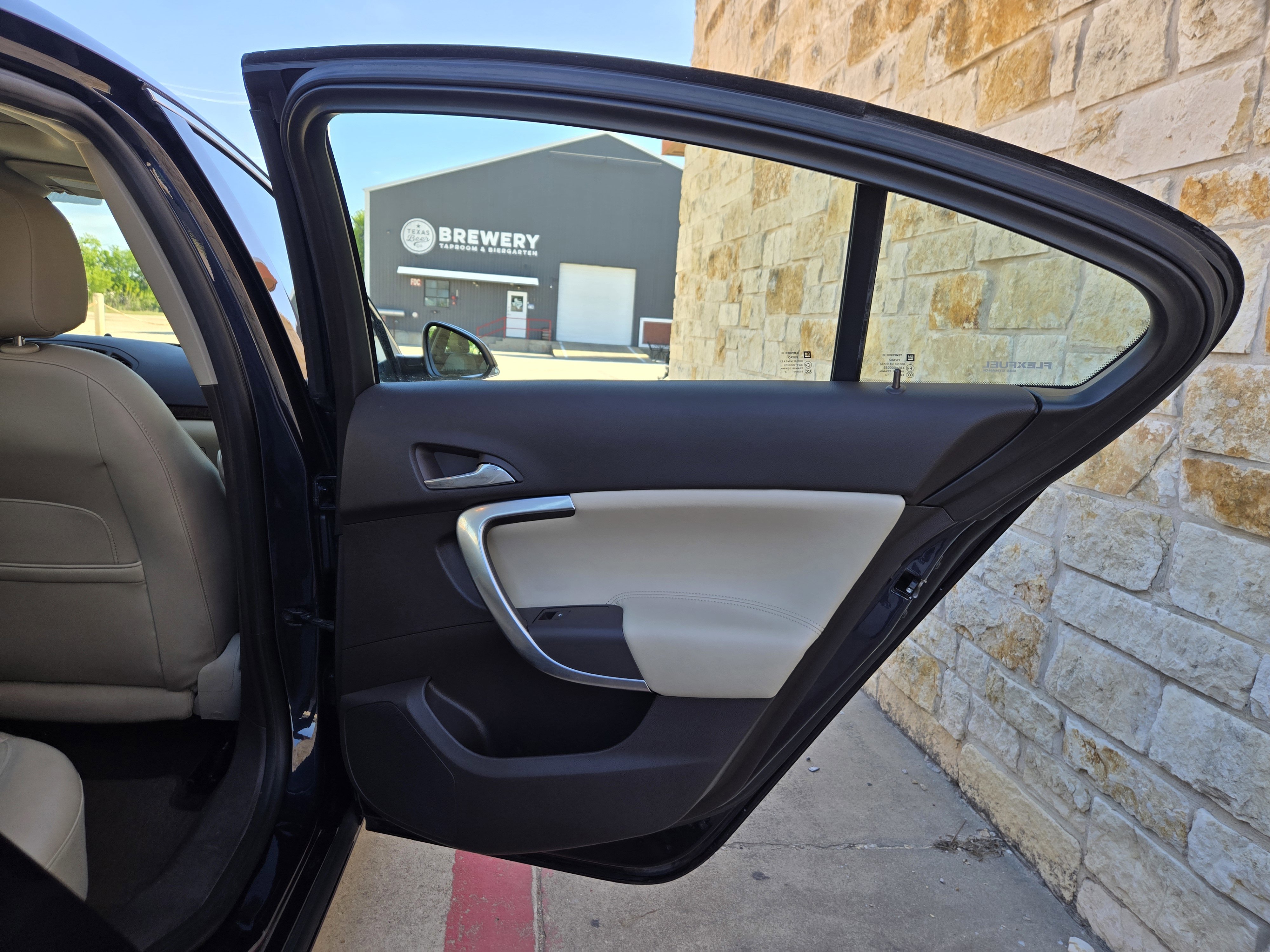 Used 2013 Buick Regal Premium FWD image 10