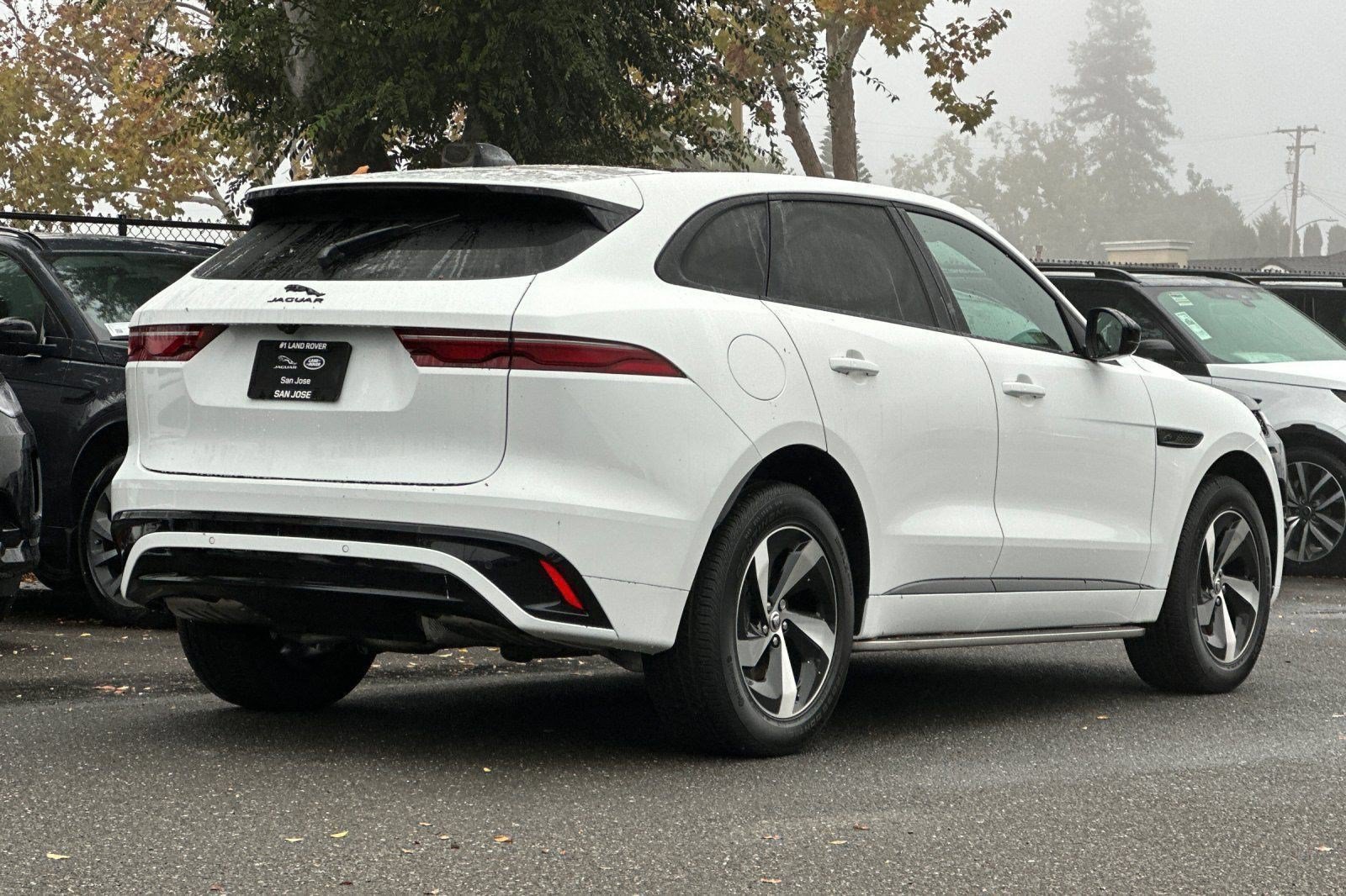 New 2025 Jaguar F-PACE R-Dynamic S AWD/4WD image 7