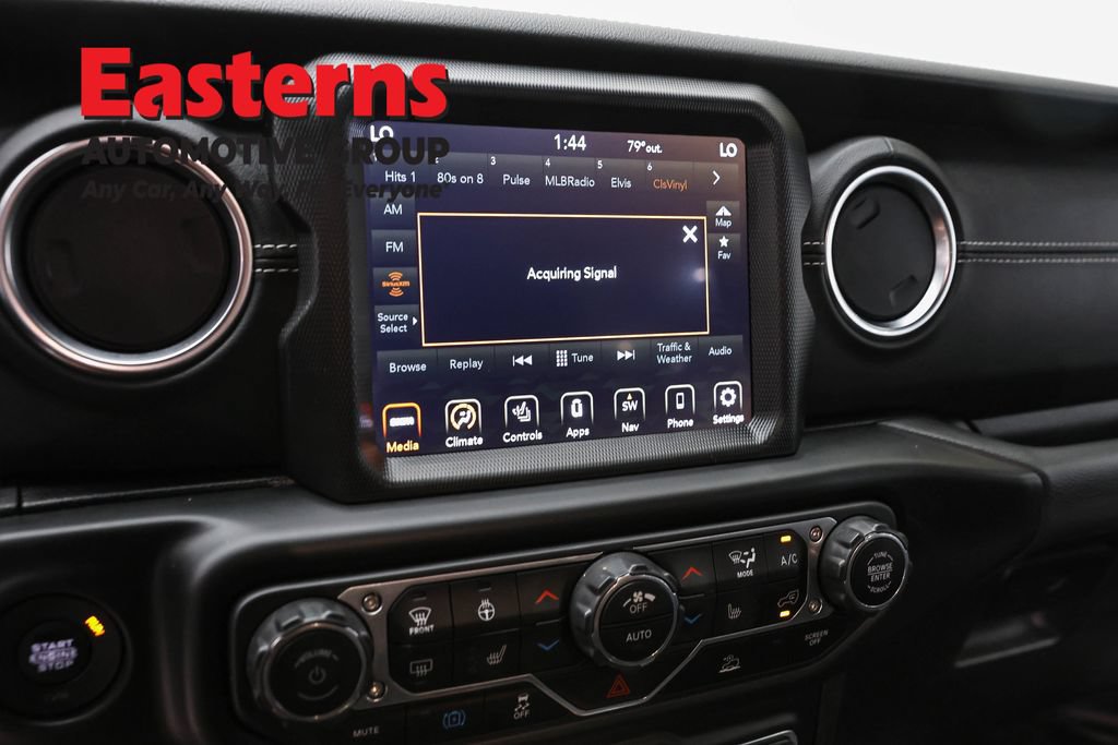 Used 2022 Jeep Wrangler Unlimited Sahara w/ Cold Weather Group AWD/4WD image 19