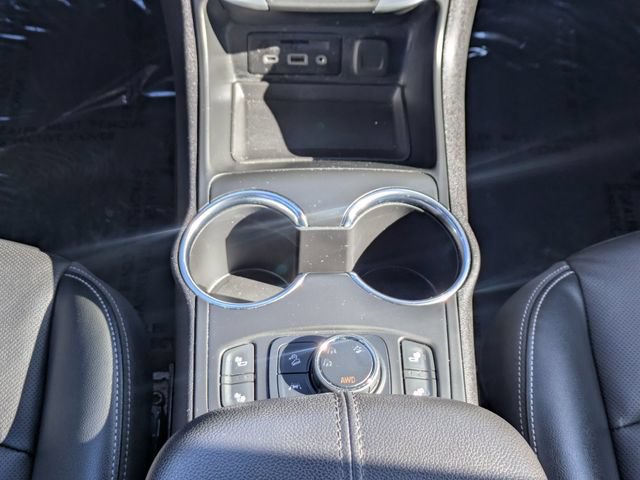 Used 2024 GMC Terrain SLT AWD/4WD image 20