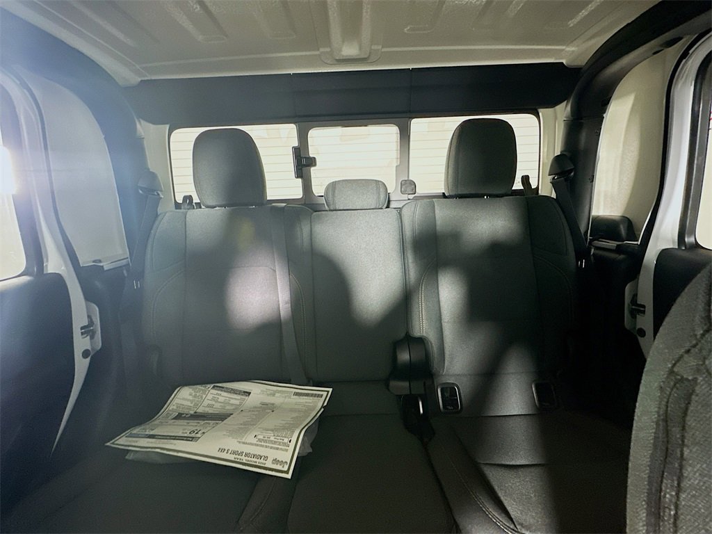 New 2025 Jeep Gladiator Sport image 10