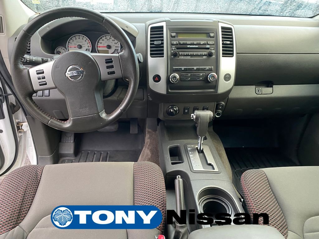 Used 2011 Nissan Frontier PRO-4X AWD/4WD image 12