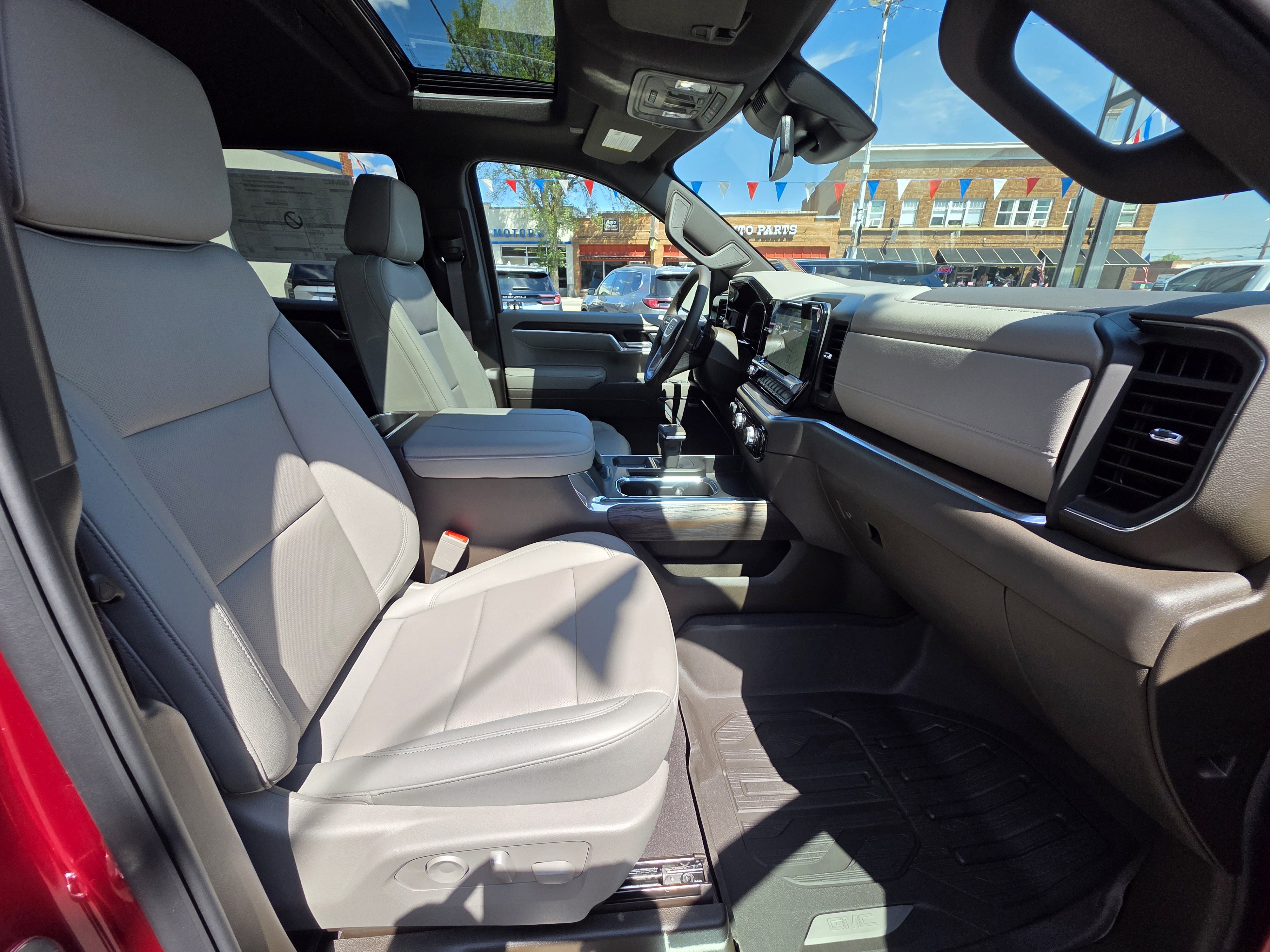 New 2026 GMC Sierra 1500 SLT w/ SLT Convenience Package image 26