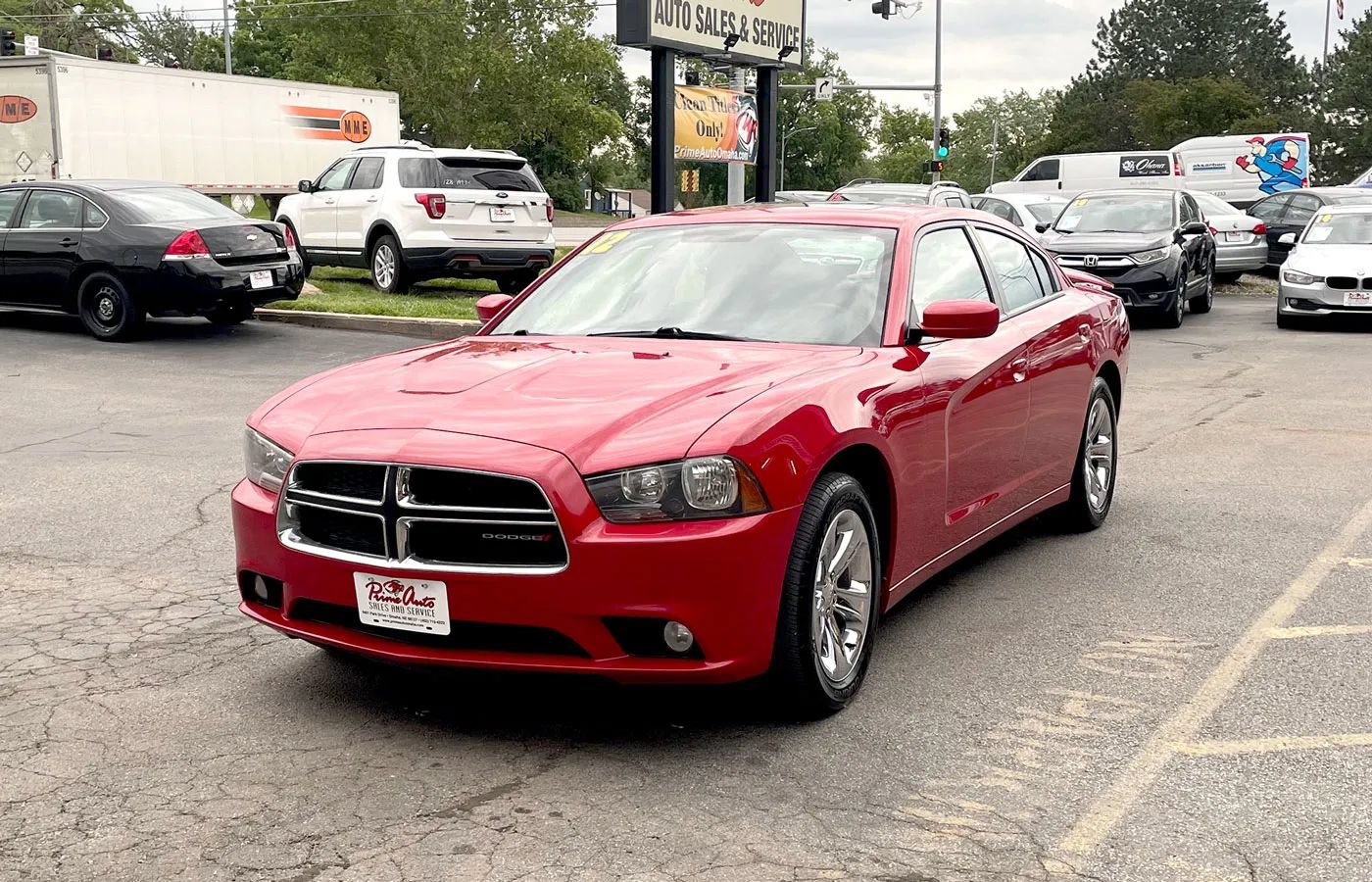 Used 2012 Dodge Charger SXT w/ Sport Appearance Group RWD image 2