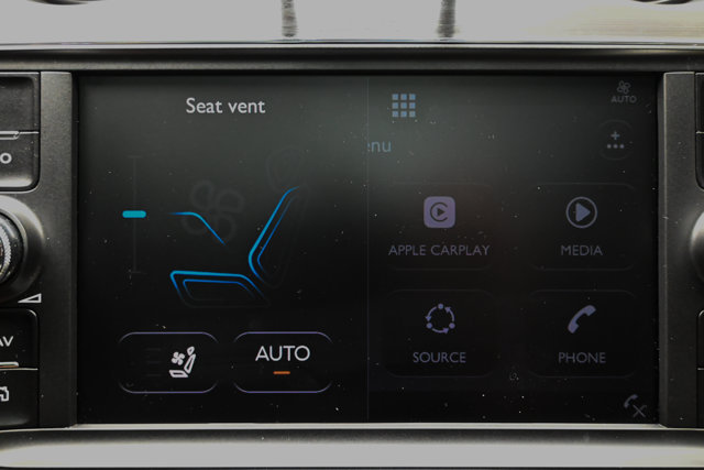 Used 2019 Bentley Bentayga AWD/4WD image 16