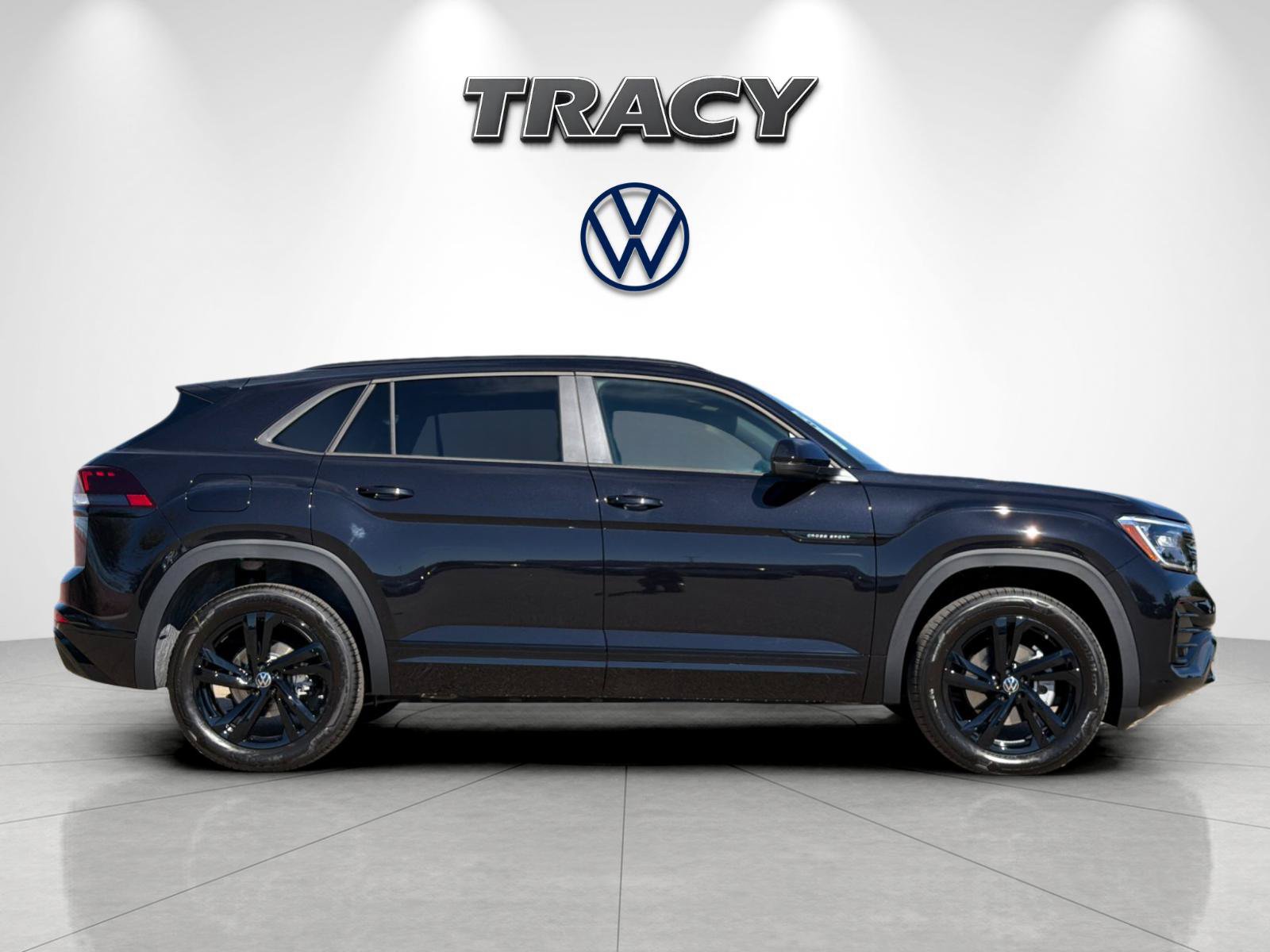New 2026 Volkswagen Atlas Cross Sport SEL R-Line AWD/4WD image 3