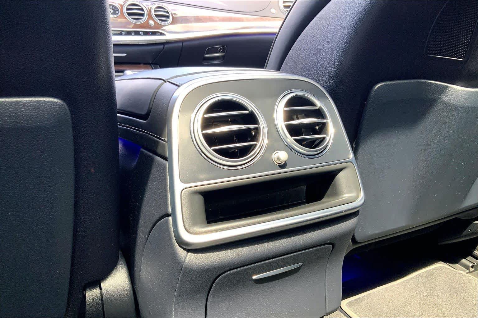 Used 2019 Mercedes-Benz S 560 4MATIC Sedan image 35