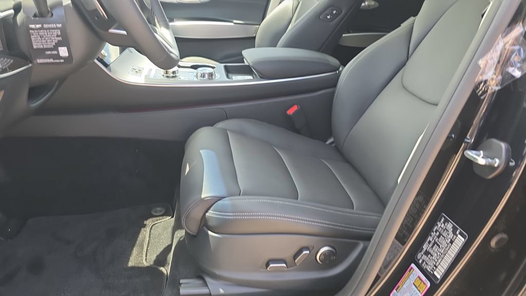 New 2026 Genesis GV70 2.5T Select AWD/4WD image 13