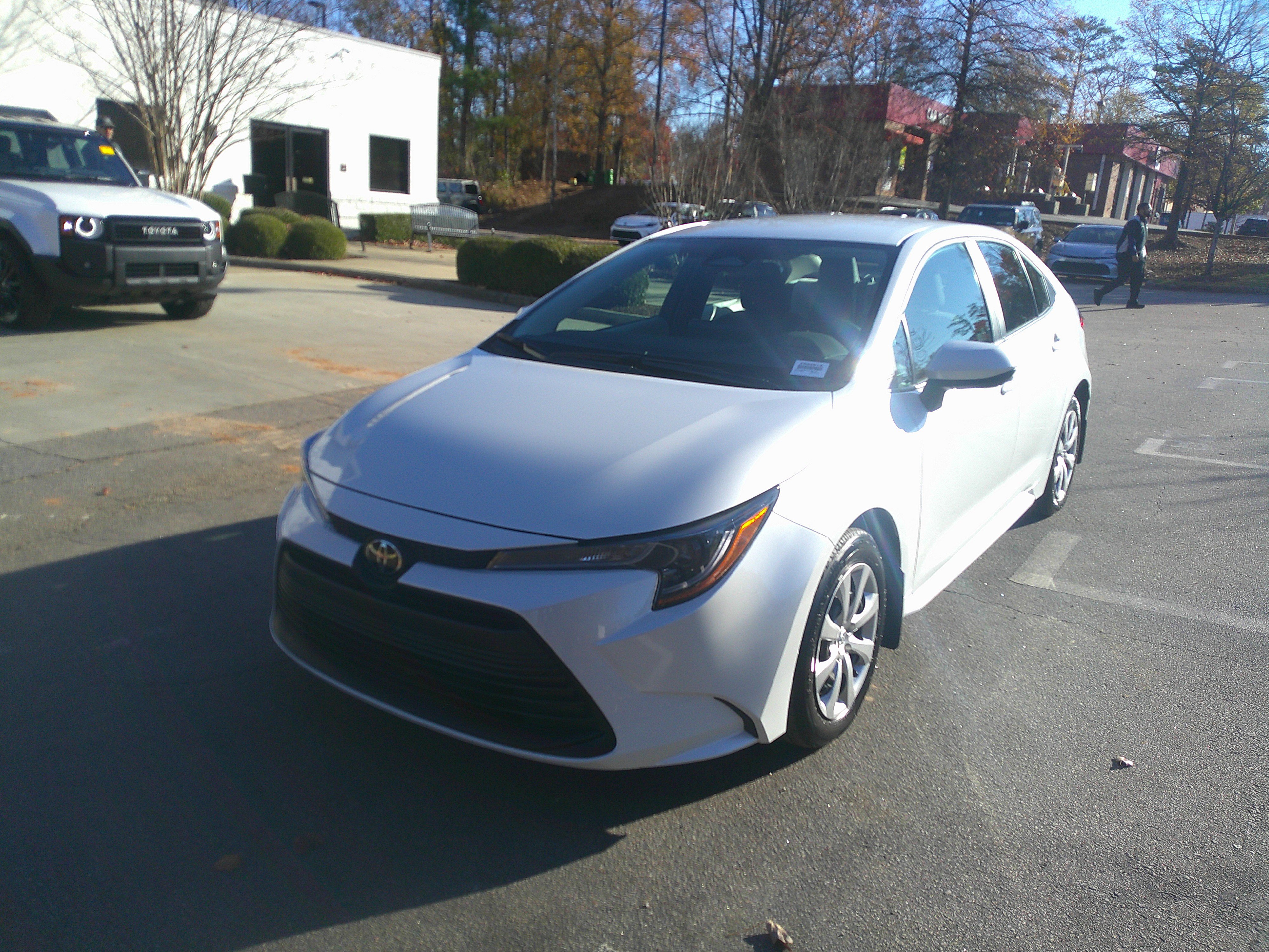 Used 2025 Toyota Corolla LE image 5