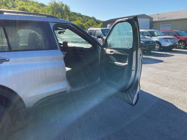 Used 2024 Ford Explorer ST w/ Equipment Group 401A AWD/4WD image 37