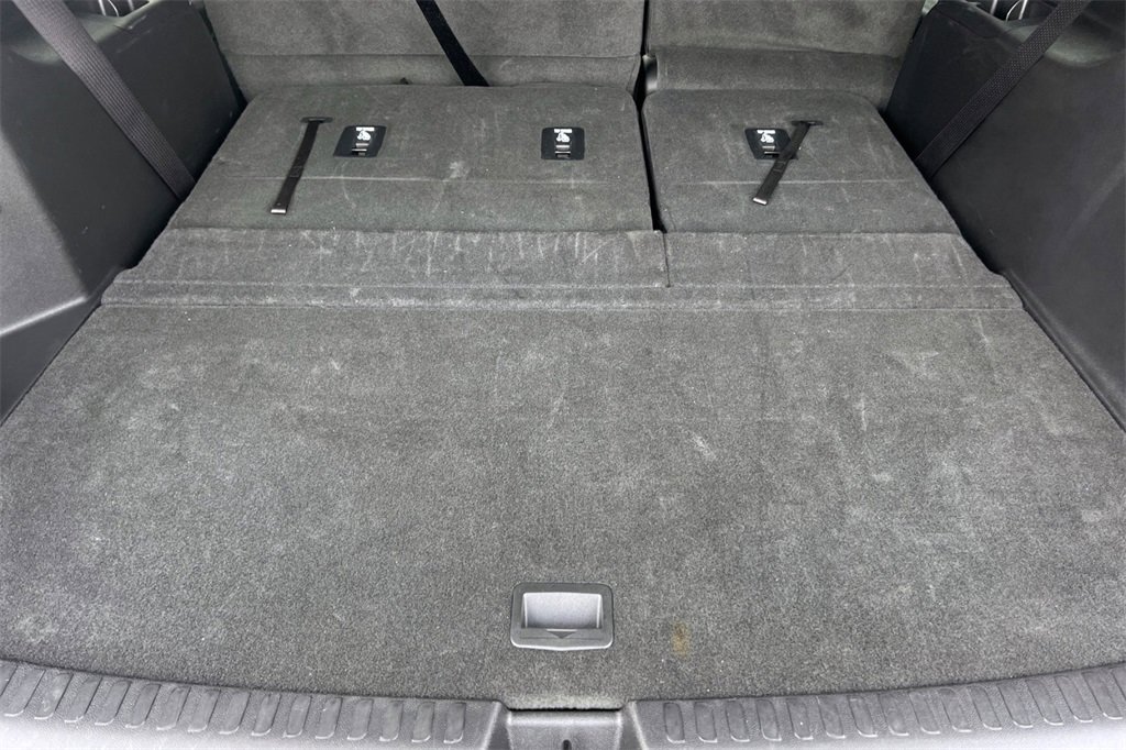 Used 2025 GMC Acadia Elevation image 17