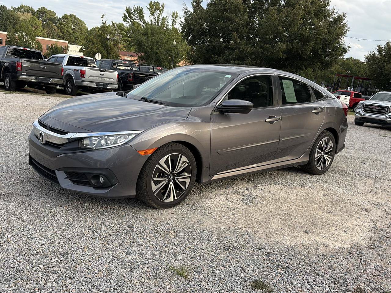 Used 2018 Honda Civic EX-T image 1