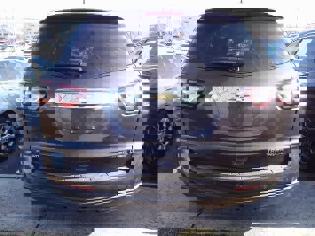 Used 2015 Chevrolet Traverse LT w/ Style and Technology Package image 5