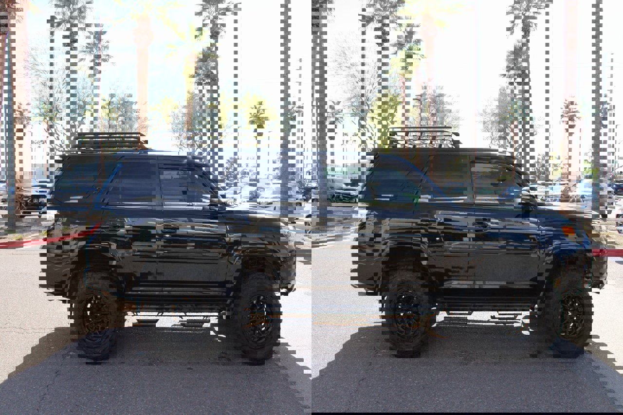 Used 2019 Toyota 4Runner TRD Off-Road Premium image 6