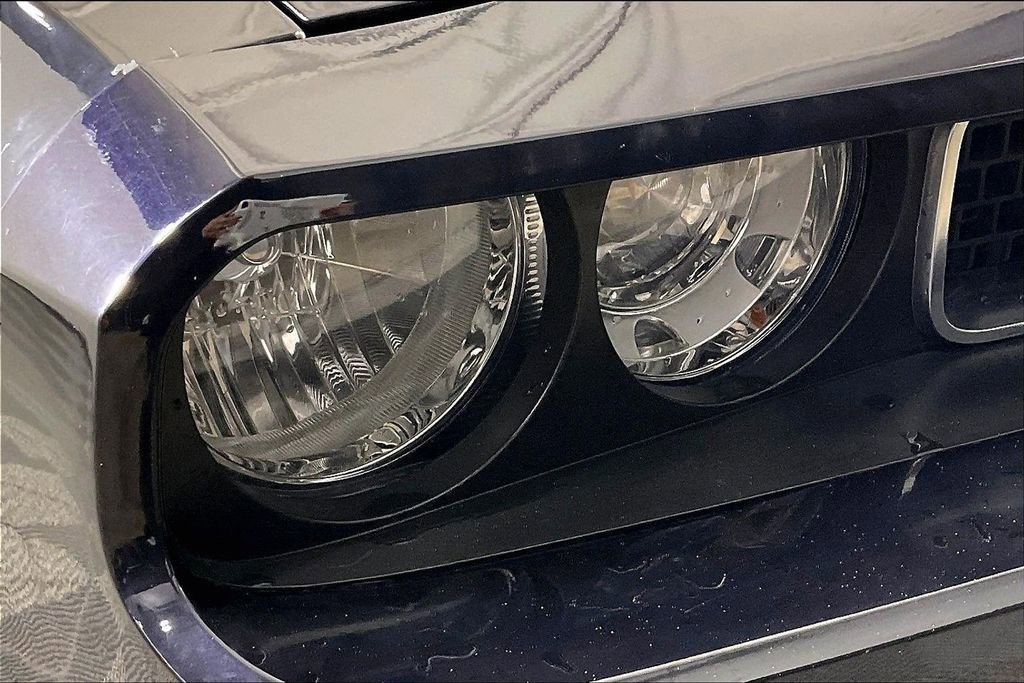 Used 2012 Dodge Challenger SXT image 36